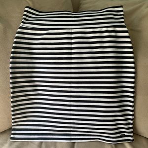 Striped mini skirt